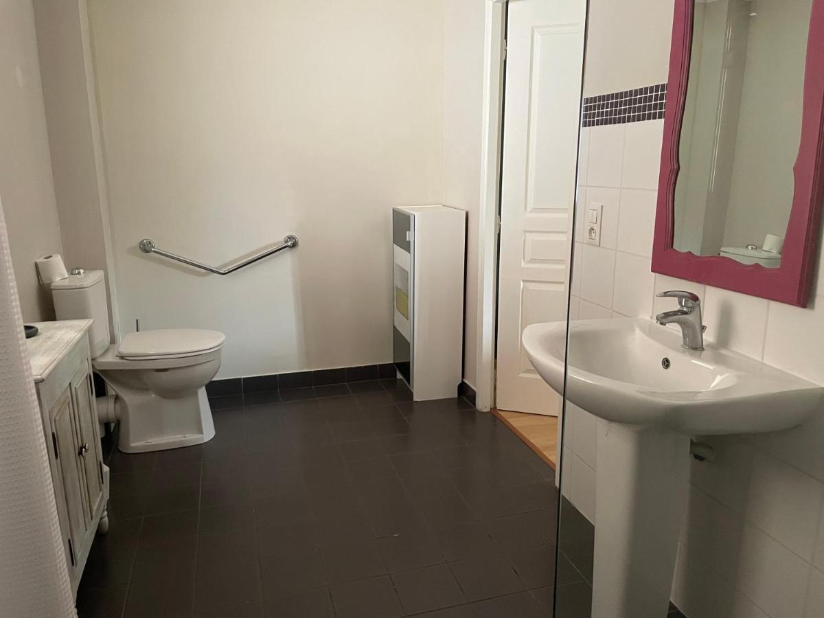 Le Maine N 5 - Fleac Angouleme - Suite Tilleul Exteriör bild