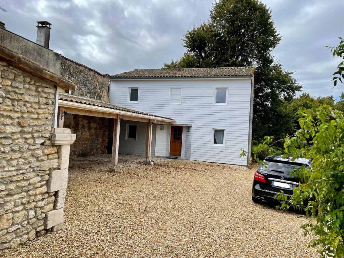 Le Maine N 5 - Fleac Angouleme - Suite Tilleul Exteriör bild